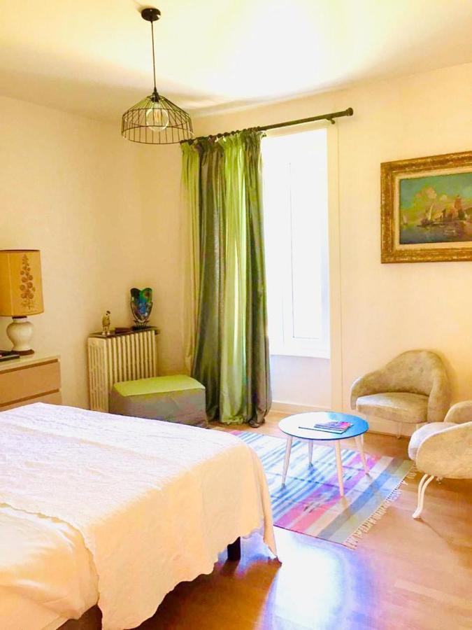 La Maison D'Hera Saint Yrieix la Perche Bagian luar foto